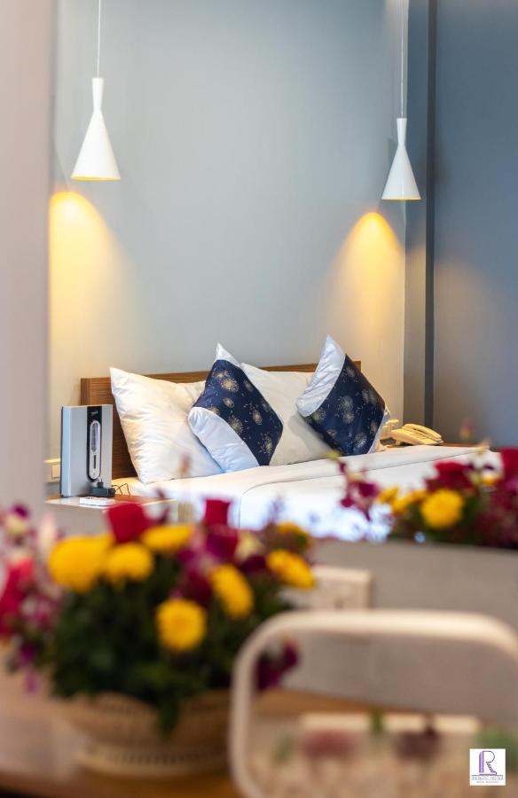 Regent Hotel Мйеик Екстериор снимка